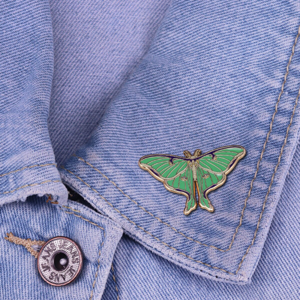 Silkworm Moth Enamel Brooch Fashion Jewelry Accessories - Image 2