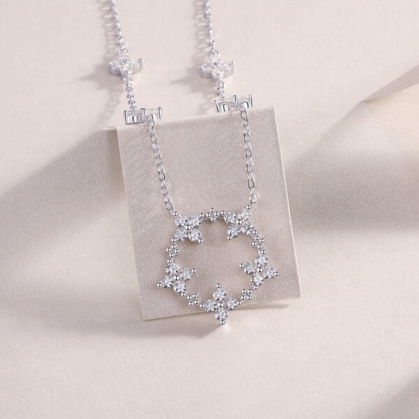 Iris Flower Luxurious Fashion Diamond Pendant Necklace Set With Mosan Diamond Silver Ornaments - Image 3