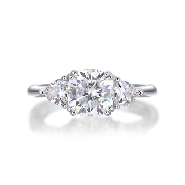 Luxury Fashion Large Diamond Wedding Ring With Moissanite Silver Ring - Image 4