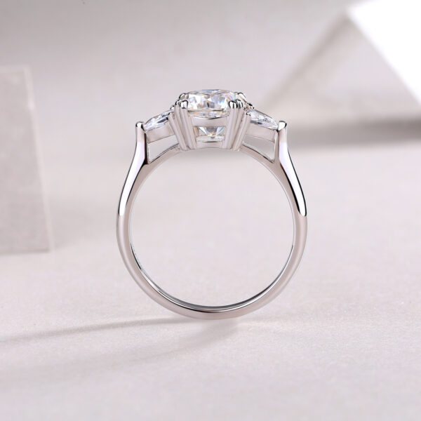 Luxury Fashion Large Diamond Wedding Ring With Moissanite Silver Ring - Image 5