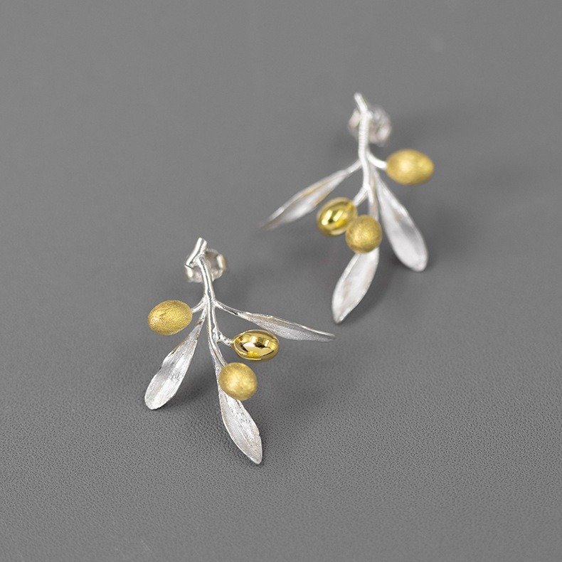 The Taste Of Love Sterling Silver Natural And Elegant Olive Branch Stud Earrings