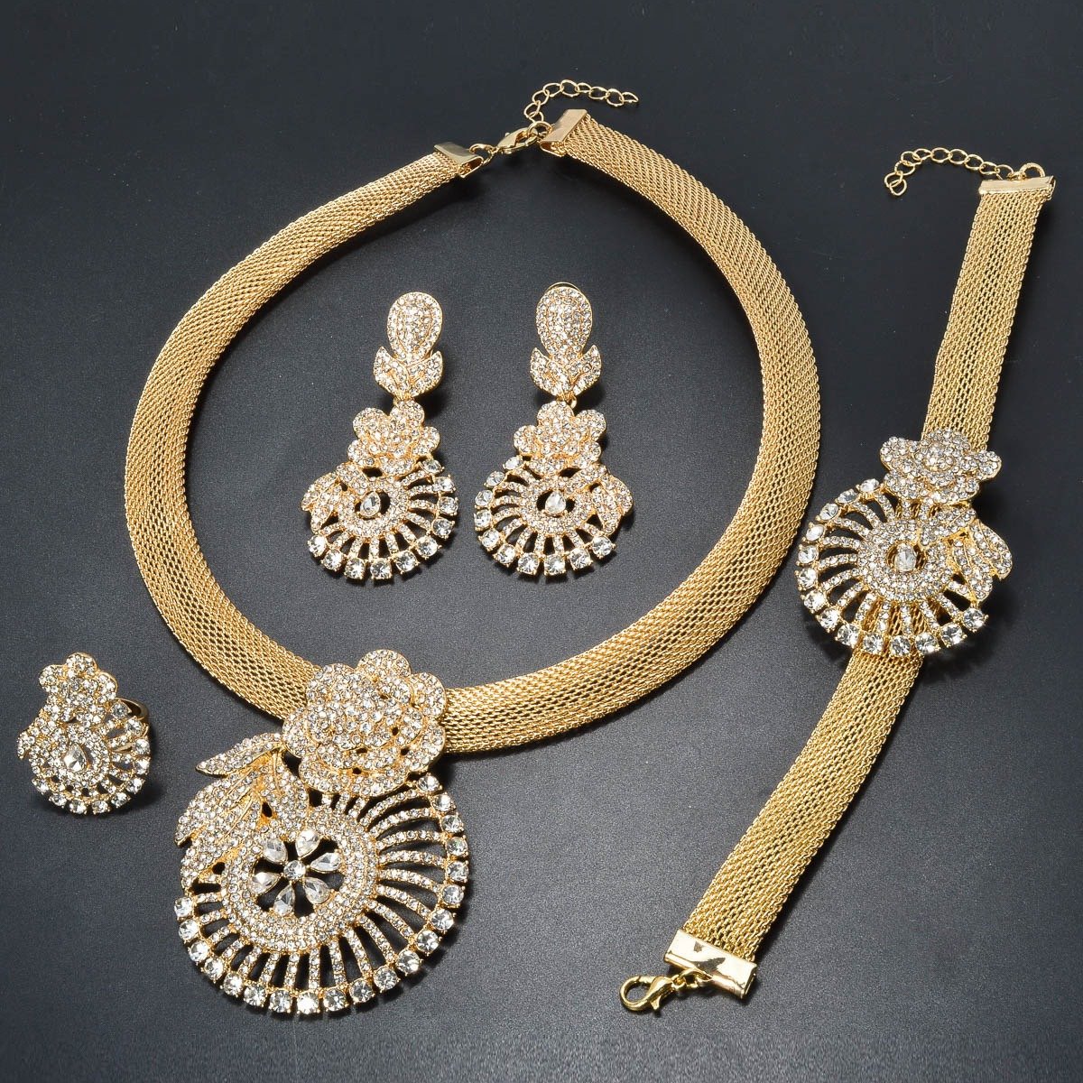 Dramatic Fan-shaped Flower Gold Pendant With Diamonds - Image 5