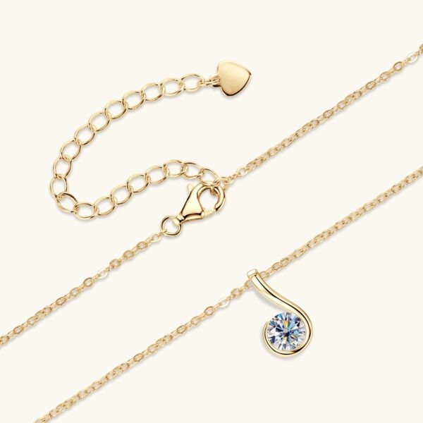 030f907d-5e53-4a89-a7f1-7857bd410890.jpg 925 Silver Moissanite Necklace