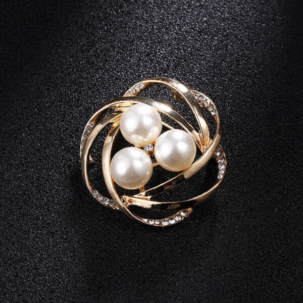 Rhinestone-encrusted Pearl Brooch