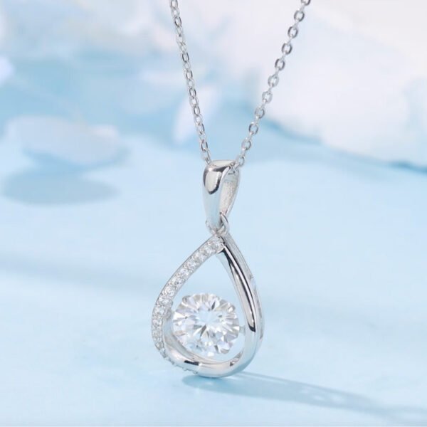 0df67273-46b7-43f9-9217-5d6507ac97b1.jpeg S925 Sterling Silver Teardrop Necklace