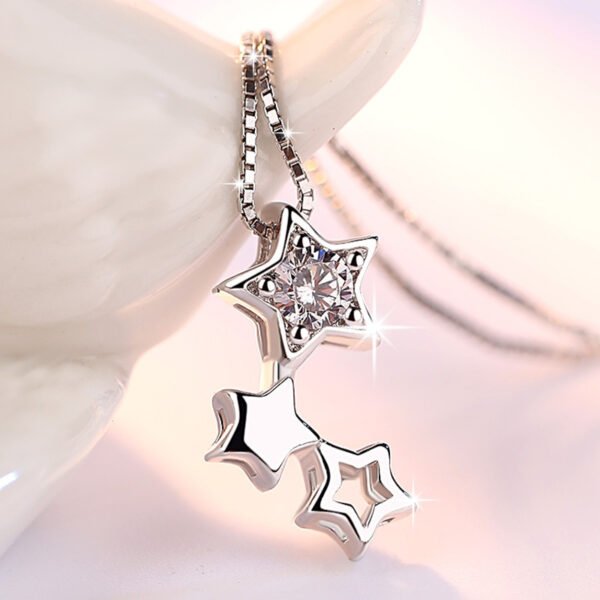 0ee63974-8486-44f8-9423-594e5eb21f4f.jpg Temperament Simple Personality Hollow Star Pendant Necklace
