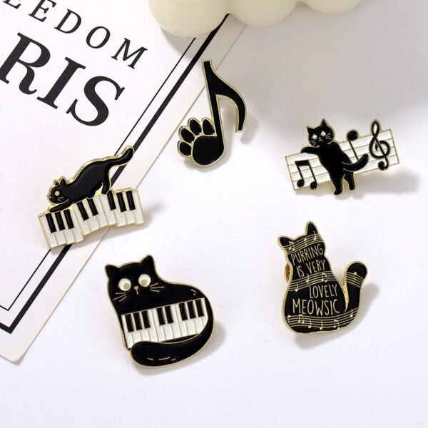 Black Cat Alloy Brooch
