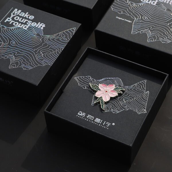 Wilde Rose Brooch