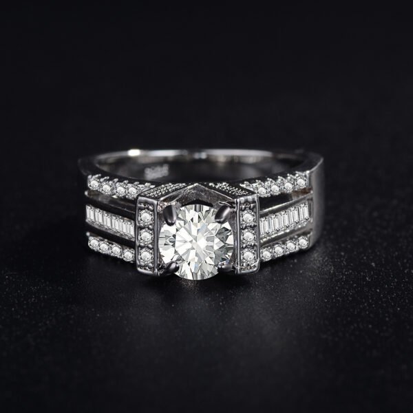 1686469796934.jpg Diamond zircon geometric female ring