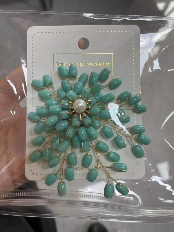 Elegant Snowflake Pearl Brooch