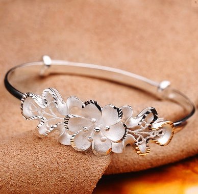 Woman Adjustable Flower Bracelet