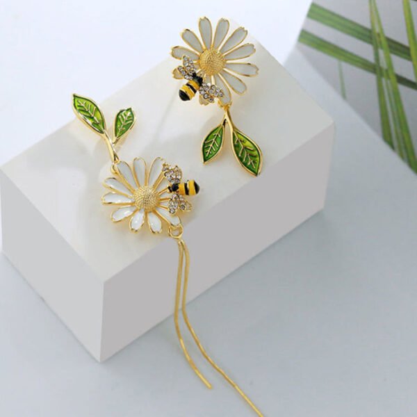 Floral Bee Painted Oil Leaf Long Tassel Earrings