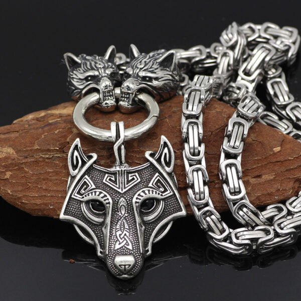 39f94693-b471-4aa3-9568-56960f5d7e07.jpg Vintage Square Chain Titanium Steel Pendant Wolf Head Necklace Men's Sweater Chain