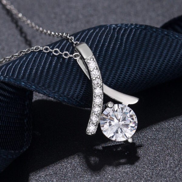Women's S925 Silver Shiny Interwoven Zircon Necklace