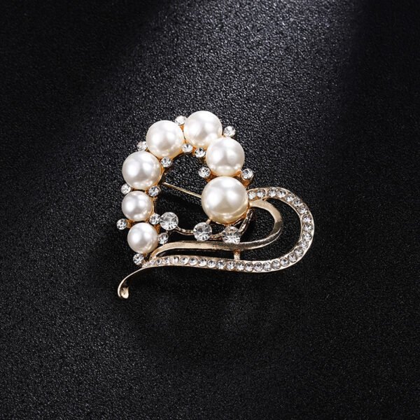 Rhinestone-encrusted Pearl Brooch