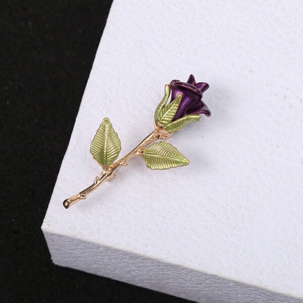 56cfa7f6-28d3-4109-a9ec-0be9cb71dde0.jpg Three-dimensional Rose Flower Rhindiamond-style Brooch