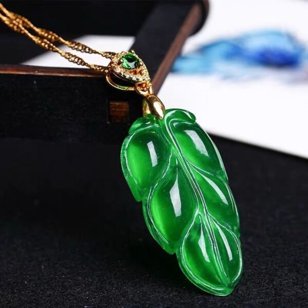 Jade Green Buddha Guanyin Pendant Necklace
