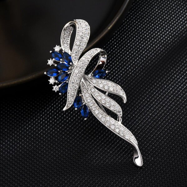 658346ce-b0f9-43a5-a9ef-3abb6daea04b.jpg European And American High-grade Large Pin Brooch