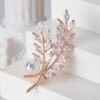 76ad77b6-a2c1-49f1-ac9c-ab5c10602be0.jpg High-grade Leaf Pearl Brooch For Women