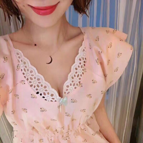 79ab7f3e-b596-4100-9f98-1dff5ac8c6ec.jpg Retro Star Moon Net Red Ins Clavicle Chain Necklace