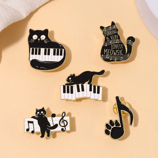 Black Cat Alloy Brooch