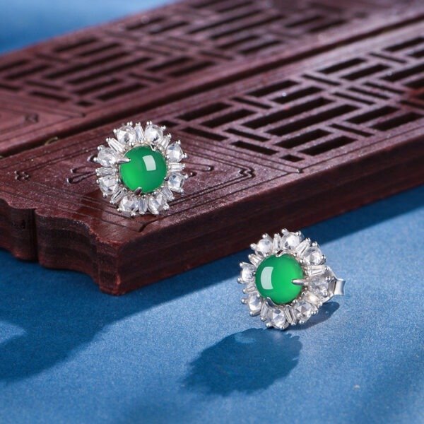 7e00b3c0-bd07-4aea-a3b1-d8e13b711ed8.jpeg S925 Sterling Silver Flower Stud Earrings