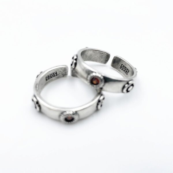 7f04a804-7d56-4b60-8d54-832113e041b3.jpg Alloy Howl's Moving Castle Ring