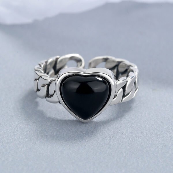89898236-5ef8-4d9a-b505-f7d74634ef04.jpg 925 Sterling Silver Love Heart Black Ring
