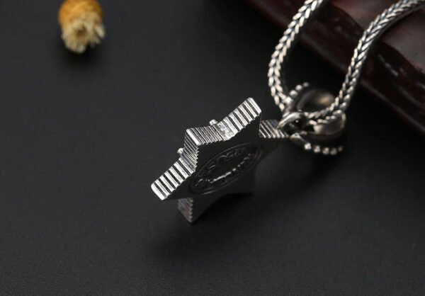 9451d860-a5d6-4f76-9398-01e9e6de83b6.jpg Five-pointed Star Pendant