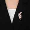 9c3ff6d0-276d-42a9-8a5a-69ad24e90a56.jpg European And American High-grade Large Pin Brooch