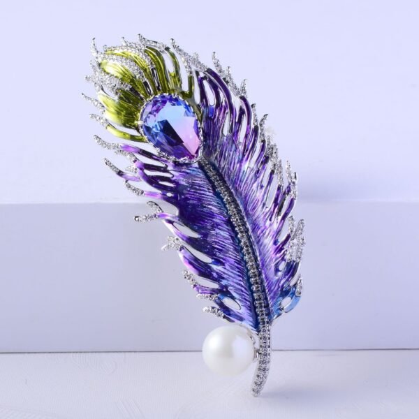 9fdda5cb-3732-4991-b23d-b547a218f744.jpg Malachite Green Drop Oil Feather Brooch