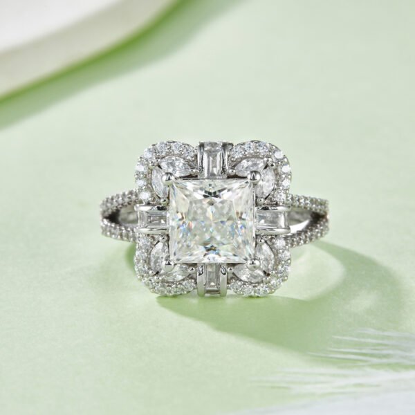 a1a1df6c-39cd-49f8-bcc8-c3a0ef85e826.jpeg S925 Sterling Silver Princess Cut Ring