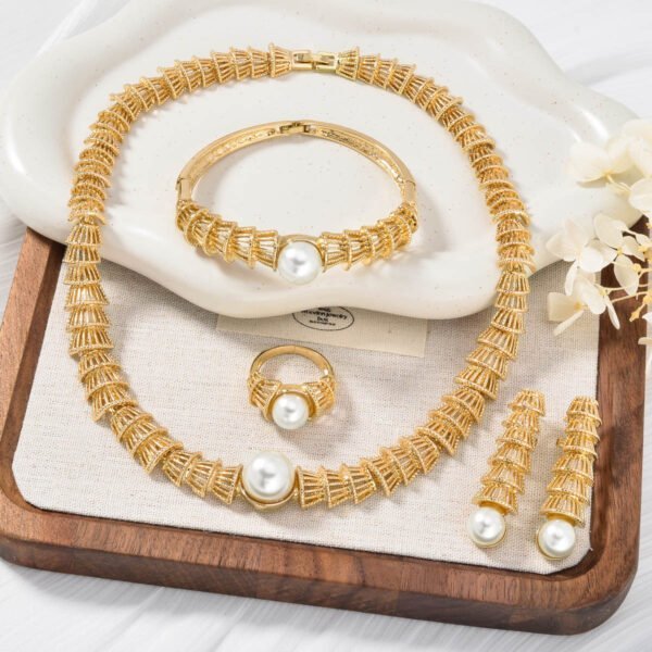Vintage Gold Pearl Jewelry 4 Pieces Set