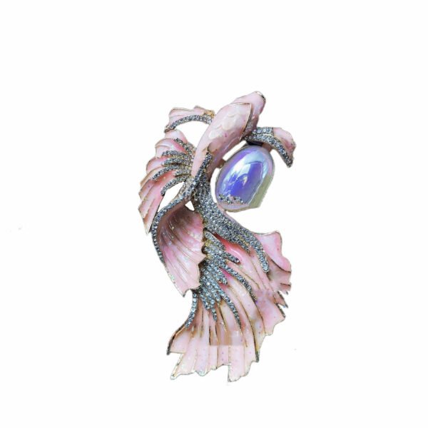 cd3807ba-6027-44c2-a09f-75e8658bb5ca.jpg Personalized Year-on-year Fish Fashion Brooch