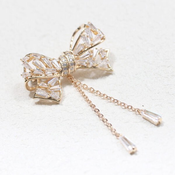 Inlaid Bowknot Tassel Temperament Simple Women's Corsage Brooch