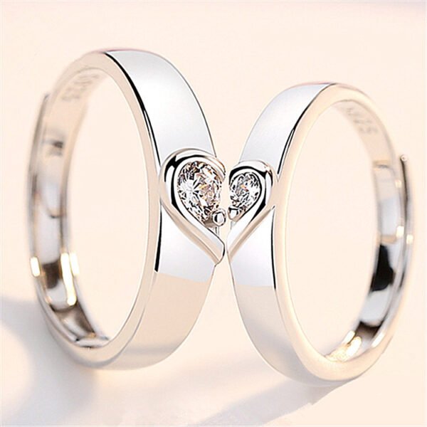 d405172b-6523-44b8-9ded-9c17b8e11c26.jpg Silver heart diamond ring