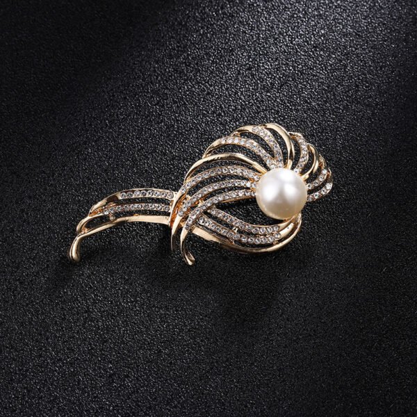 Rhinestone-encrusted Pearl Brooch