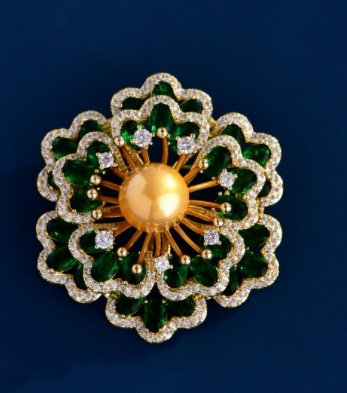 d8ad6372-7dcc-4c2b-a227-795c81f53fda.jpg Luxury Female Brooch