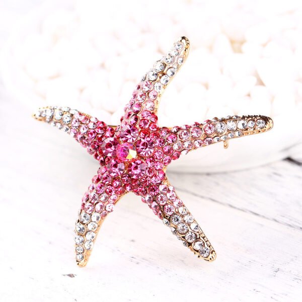 Women's Fashionable Diamond Starfish Brooch