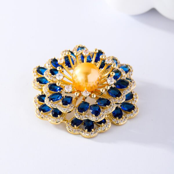 ed5c2eb9-c4a5-4c1e-b800-decda9281db6.jpg Luxury Female Brooch