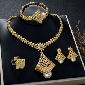 Gold-Plated Leaf Necklace 18k