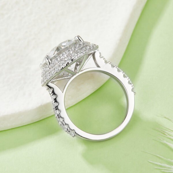 Sterling Silver 8ct Moissanite Ring