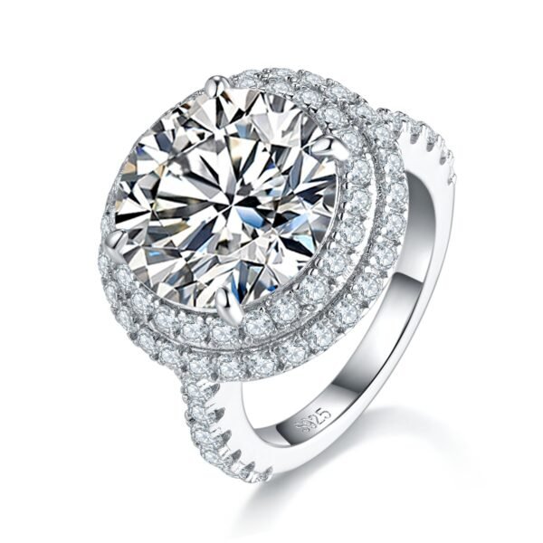 Sterling Silver 8ct Moissanite Ring